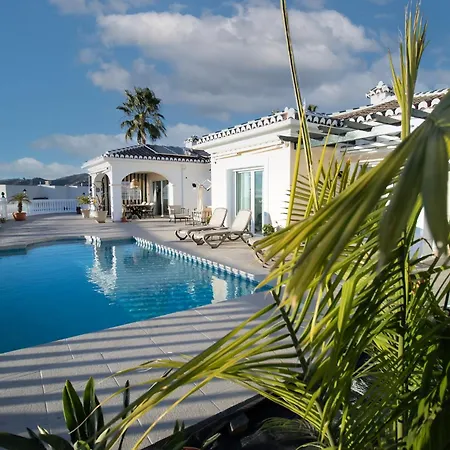 Villa Rd01 Atalaya By Holidayandaluz Torrox